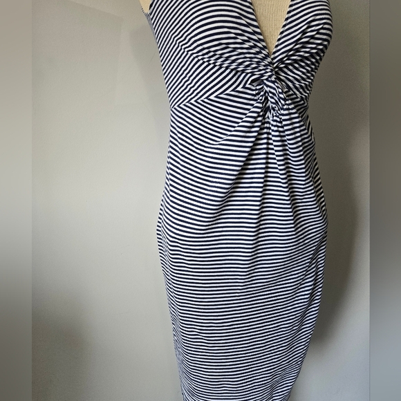 Love Moschino Navy and White Striped Lightweight Cotton VNeck Dress. Size 2 - Picture 2 of 9